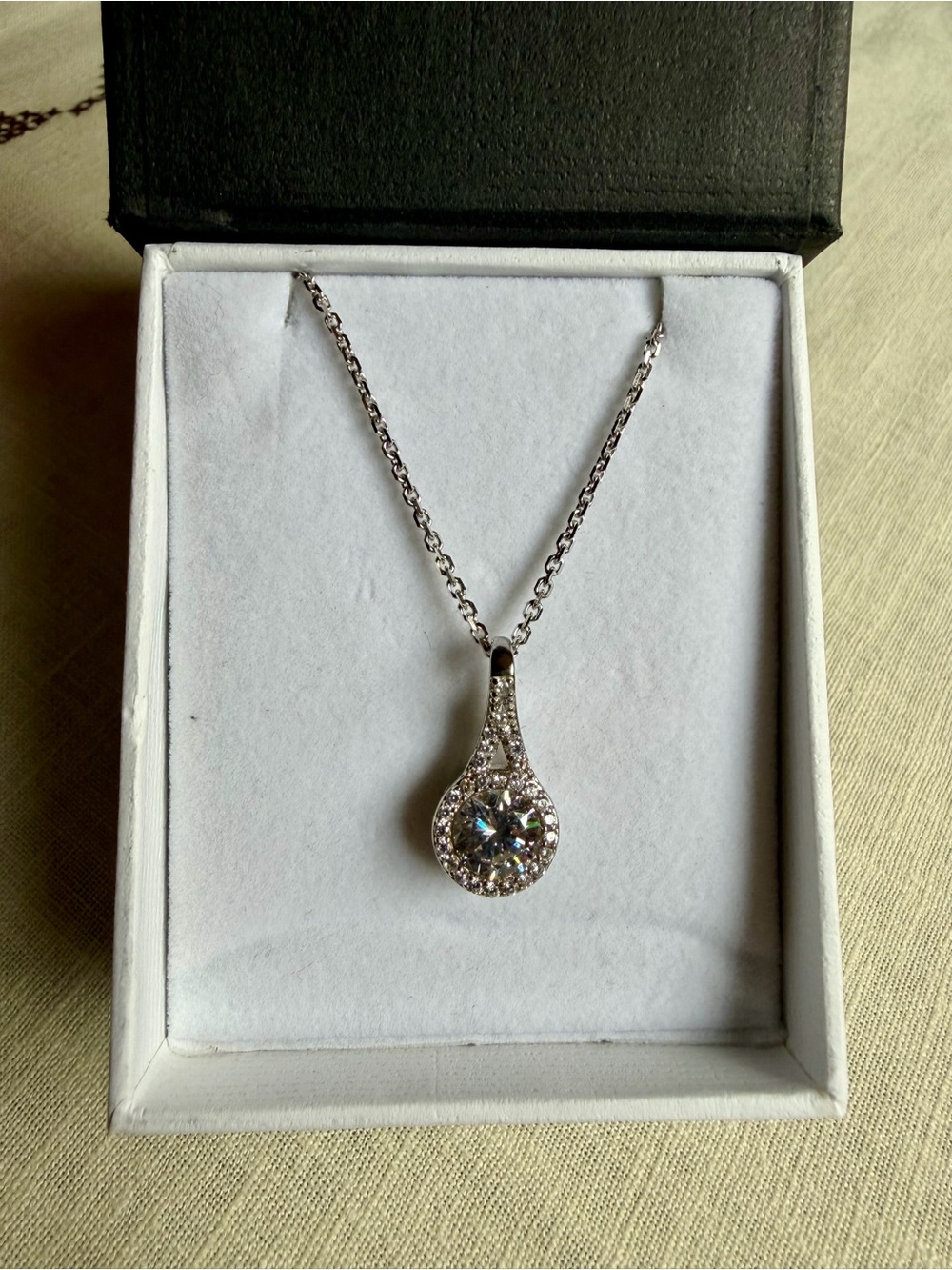 NWOT Sparkling Silver Teardrop Pendant Necklace with Crystal Cubic Zirconia -